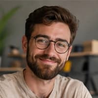 Professional using BotSEO