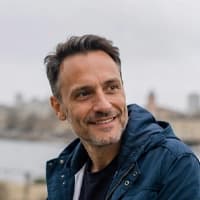 Professional using BotSEO